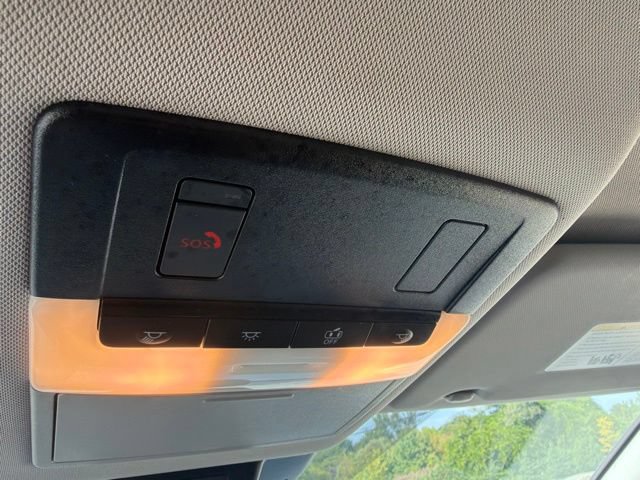 Used 2024 Nissan Rogue SV AWD/4WD image 17