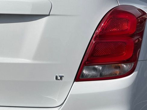 Used 2018 Chevrolet Trax LT w/ LT Convenience Package image 13