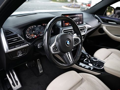 Used 2022 BMW X4 M40i w/ Premium Package image 17
