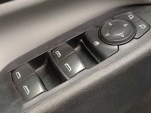 Used 2019 Chevrolet Equinox LS w/ LS Convenience Package FWD image 27