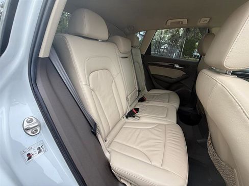 Used 2014 Audi Q5 2.0T Premium image 16