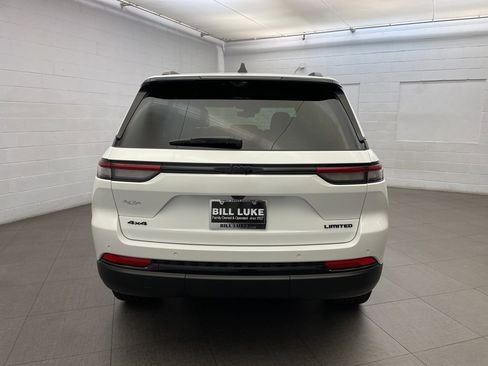 New 2025 Jeep Grand Cherokee Limited w/ Luxury Tech Group II image 4