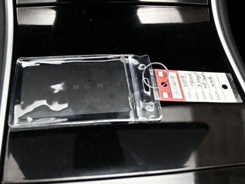 Used 2019 Tesla Model 3 Long Range image 33