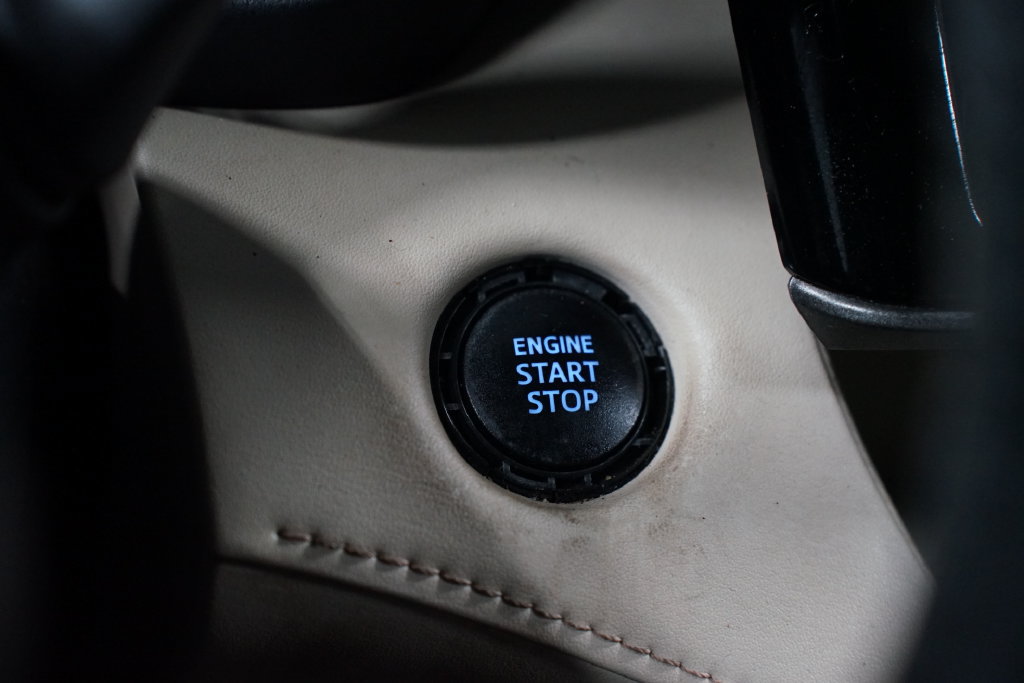 Used 2020 Toyota Highlander XLE FWD image 22