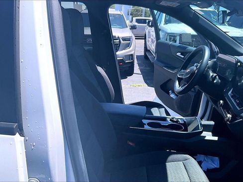 Used 2026 Chevrolet Equinox LT FWD image 7