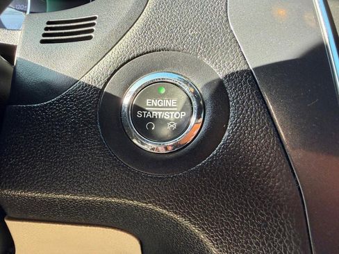 Used 2018 Ford Explorer Limited w/ Ford Safe & Smart Package image 34