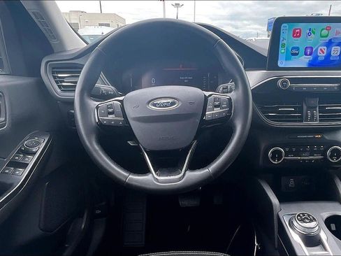 Used 2024 Ford Escape Active AWD/4WD image 5