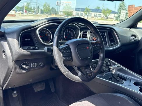 Used 2017 Dodge Challenger GT w/ GT Interior Package AWD/4WD image 10