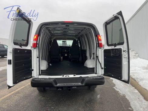 New 2025 Chevrolet Express 3500 w/ Driver Convenience Package RWD image 4