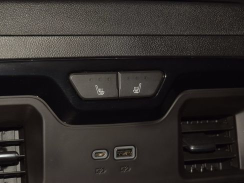 Used 2023 Chevrolet Silverado 1500 ZR2 w/ Technology Package AWD/4WD image 49