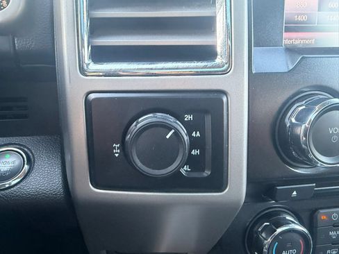 Used 2015 Ford F150 Lariat AWD/4WD image 26