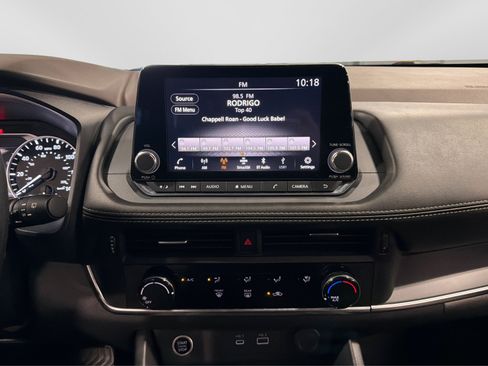 Used 2022 Nissan Rogue S AWD/4WD image 26