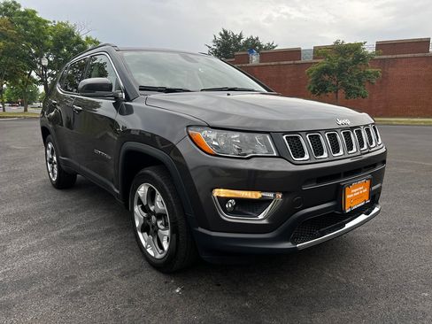 Certified 2019 Jeep Compass Limited w/ Safety & Security Group image 2
