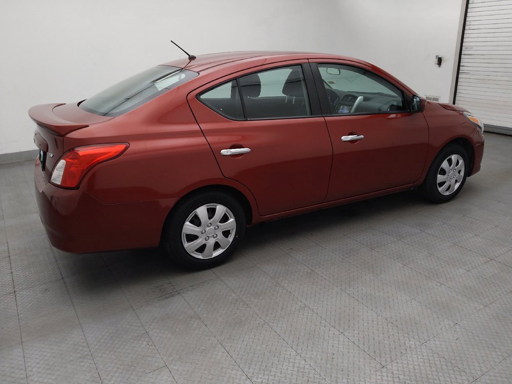 Used 2019 Nissan Versa SV FWD image 10