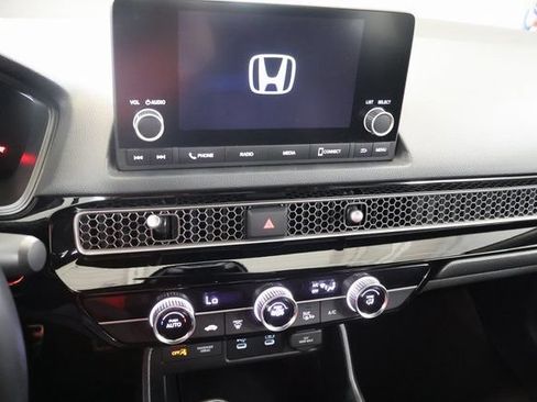 Used 2025 Honda Civic Sport image 19
