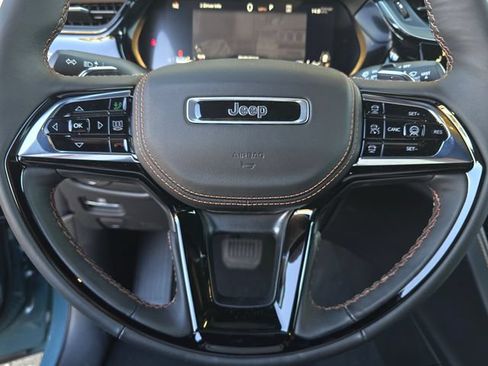 Used 2026 Jeep Grand Cherokee Summit w/ Obsidian Package AWD/4WD image 15