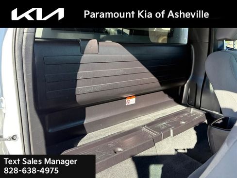 Used 2022 Toyota Tacoma SR image 18