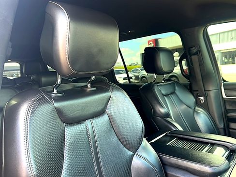 Used 2022 Jeep Wagoneer Series I RWD image 25