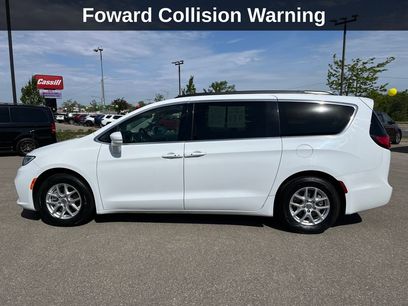 Used 2022 Chrysler Pacifica Touring-L