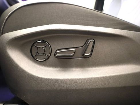 New 2026 Volkswagen Tiguan SE R-Line image 11