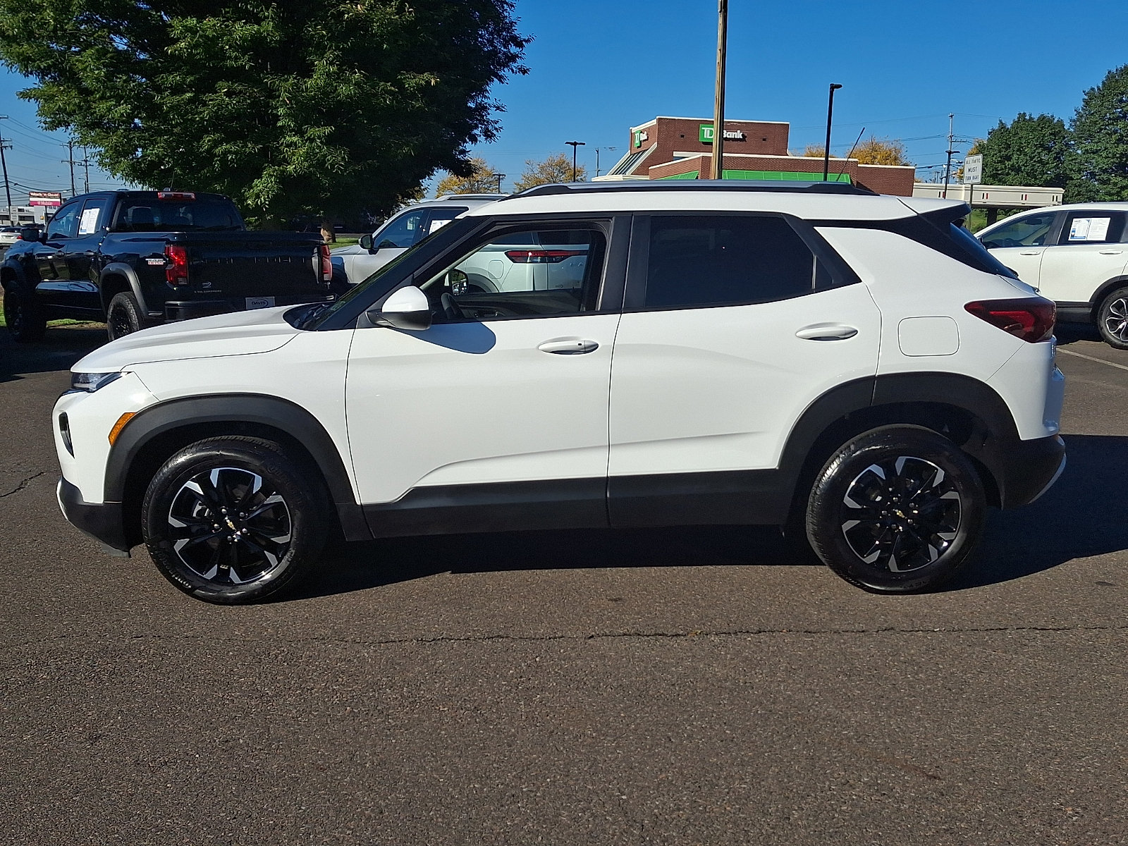 Used 2023 Chevrolet TrailBlazer LT FWD image 7
