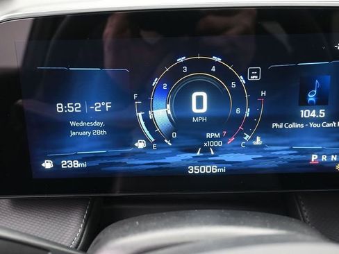 Used 2025 Chevrolet Equinox LT w/ Convenience Package II image 9