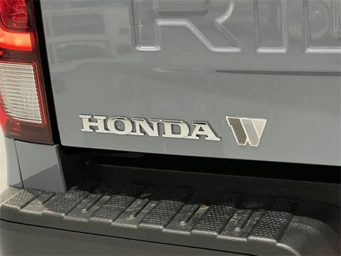 New 2026 Honda Ridgeline Black Edition image 16