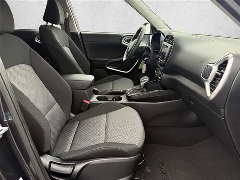 Used 2024 Kia Soul LX w/ Option Group 015 image 11