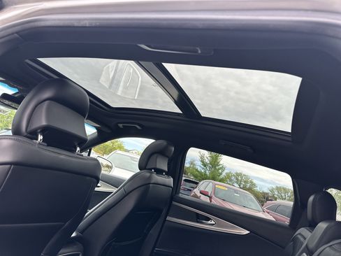 Used 2016 Lincoln MKX Select w/ Select Plus Package AWD/4WD image 19