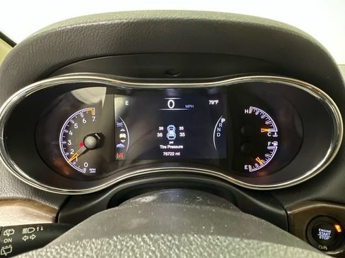 Used 2017 Jeep Grand Cherokee Limited w/ Luxury Group II AWD/4WD image 7