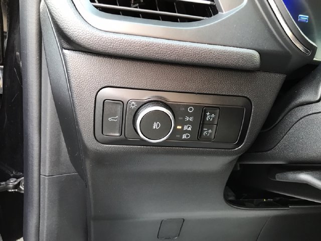 Used 2025 Ford Escape Platinum AWD/4WD image 11