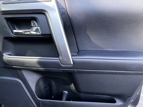 Used 2022 Toyota 4Runner SR5 Premium image 44