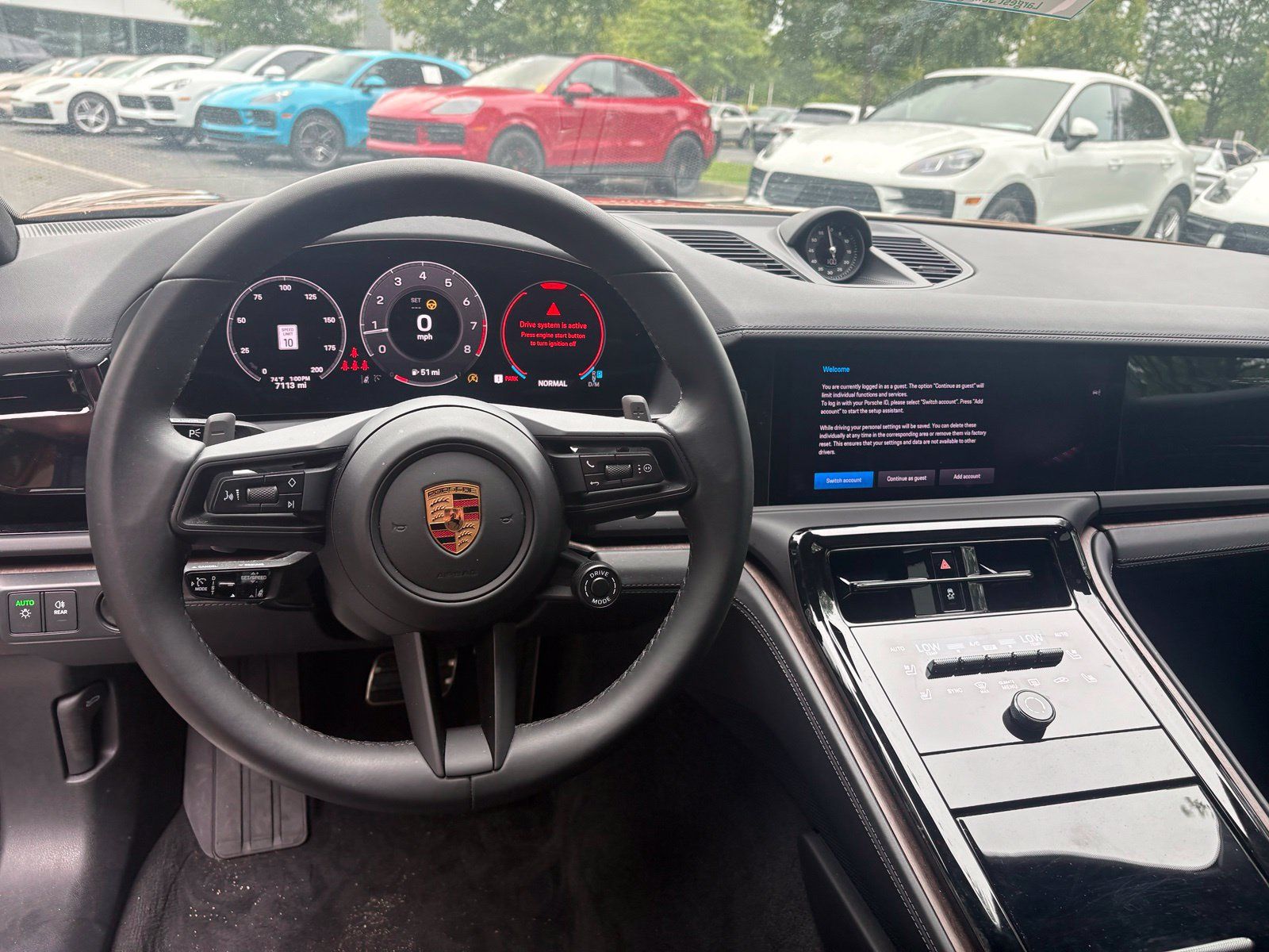 Used 2025 Porsche Panamera 4 w/ Premium Package AWD/4WD image 9