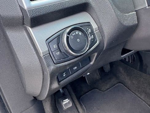Used 2014 Ford Explorer XLT w/ Equipment Group 202A FWD image 21