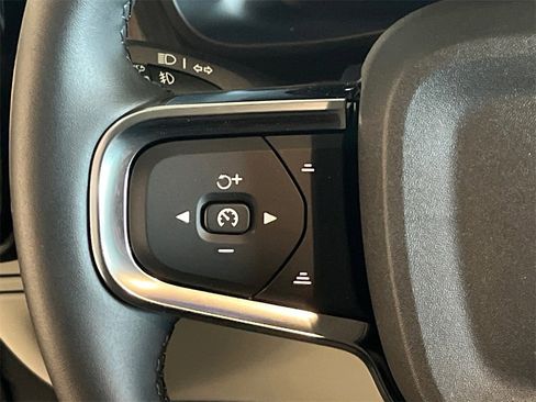 New 2026 Volvo XC40 B5 Ultra w/ Protection Package Premier image 12