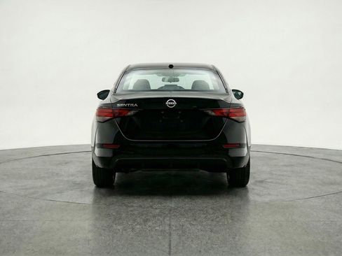 Used 2025 Nissan Sentra SV image 7