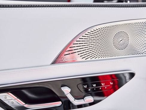 Used 2026 Mercedes-Benz Maybach SL 680 image 38