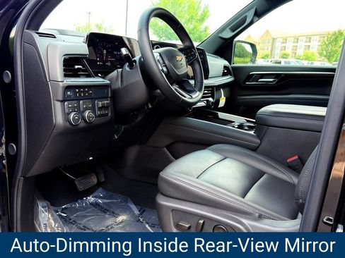 New 2026 Chevrolet Suburban LT w/ Comfort Package AWD/4WD image 27