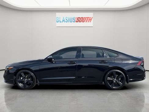 Used 2025 Honda Accord Sport image 6