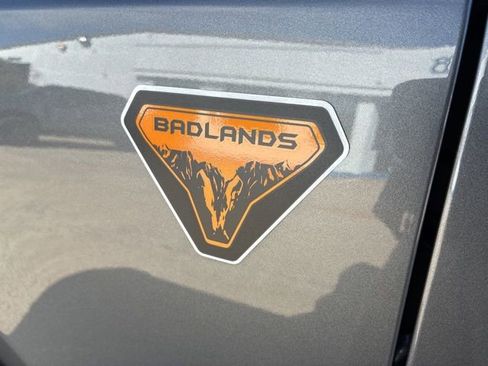 Used 2024 Ford Bronco Badlands image 16