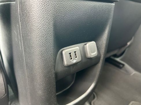 Used 2021 Chevrolet Colorado Z71 w/ Safety Package image 35