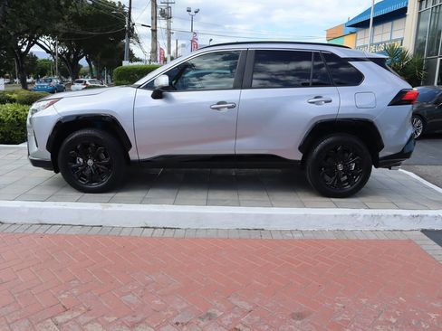 Used 2023 Toyota RAV4 SE AWD/4WD image 8