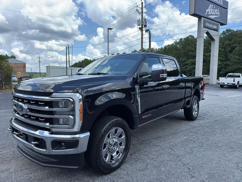 Used 2023 Ford F250 King Ranch w/ Chrome Package AWD/4WD image 13