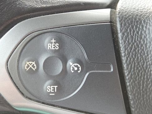 Used 2018 Chevrolet Silverado 1500 LT w/ Trailering Package image 8