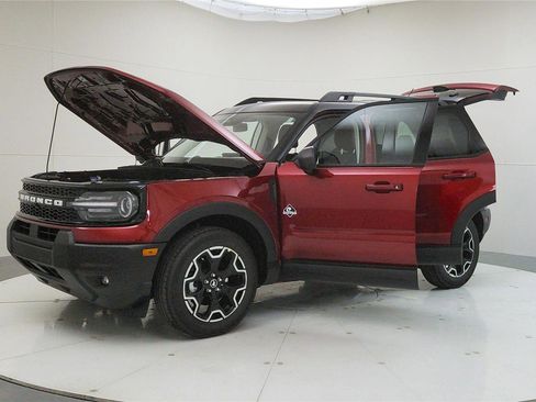 New 2025 Ford Bronco Sport Outer Banks w/ Outer Banks Tech Package+ image 11