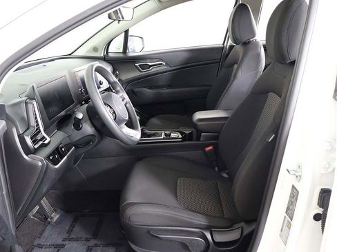 Used 2023 Kia Sportage LX image 29