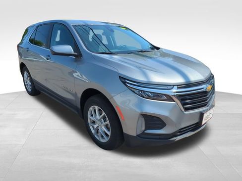 Used 2024 Chevrolet Equinox LT AWD/4WD image 9
