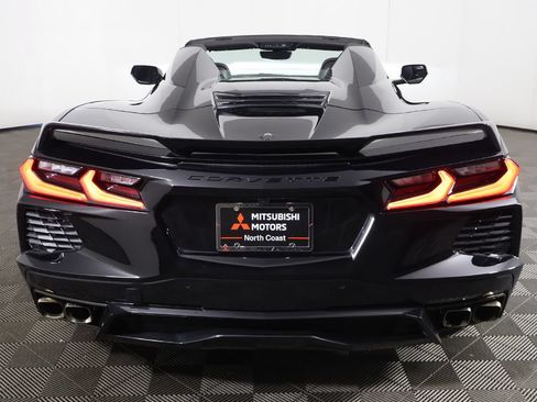 Used 2024 Chevrolet Corvette Stingray Convertible w/ Z51 Performance Package RWD image 15