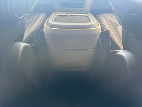 Used 2022 Chrysler Pacifica Touring-L FWD image 23