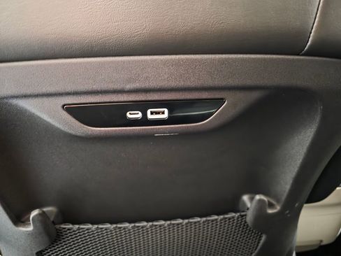 Used 2024 Chrysler Pacifica Limited AWD/4WD image 20